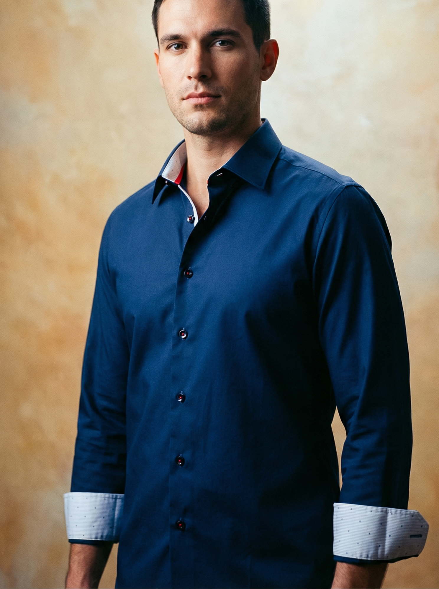Button-Up Shirt With White Contrast Details (Navy)